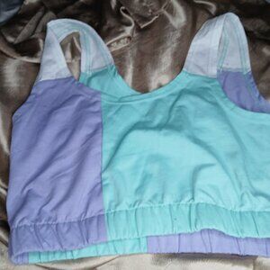 sports bra
